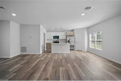 942 Sunrise Blvd, Lehigh Acres, FL 33974 - Photo 11
