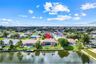 401 NE 19th Pl, Cape Coral, FL 33909 - Photo 47