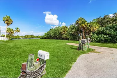 2190 River Rd, Fort Myers, FL 33905 - Photo 27