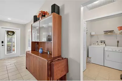 609 SE 17th St, Cape Coral, FL 33990 - Photo 19