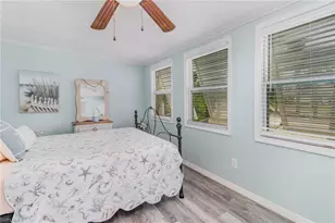 11240 Azalea Ln, Fort Myers Beach, FL 33931 - Photo 9