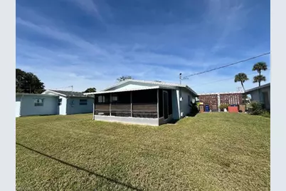 2210 Croton Ct, Lehigh Acres, FL 33936 - Photo 11