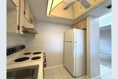 131 SW 47th Ter #202, Cape Coral, FL 33914 - Photo 7