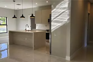 746 Courtland Ave S, Lehigh Acres, FL 33974 - Photo 9