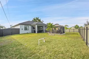 607 NW 16th Pl, Cape Coral, FL 33993 - Photo 21