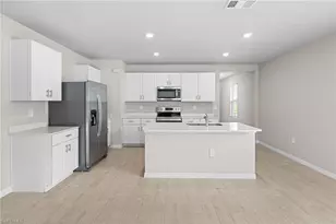 1150 Brooklands Dr, Fort Myers, FL 33905 - Photo 5