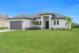 626 NE 8th St, Cape Coral, FL 33909 - Photo 3