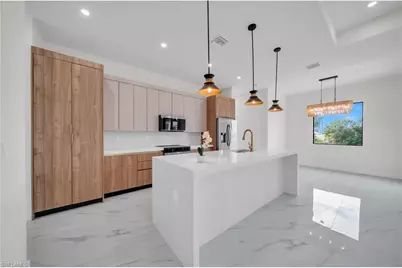 626 NE 8th St, Cape Coral, FL 33909 - Photo 17