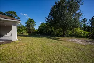 1148 Dutchess St E, Lehigh Acres, FL 33974 - Photo 23