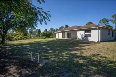 1148 Dutchess St E, Lehigh Acres, FL 33974 - Photo 21