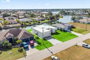 526 SE 4th St, Cape Coral, FL 33990 - Photo 41