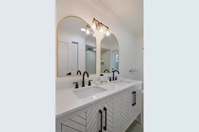 1224 Kittiwake Cir, Sanibel, FL 33957 - Photo 17