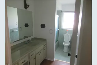 127 SE 42nd St, Cape Coral, FL 33904 - Photo 15