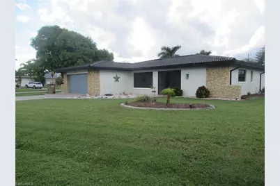 127 SE 42nd St, Cape Coral, FL 33904 - Photo 1