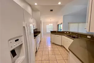 1429 SW 29th St, Cape Coral, FL 33914 - Photo 7