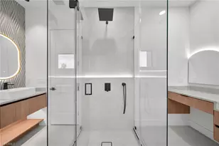 639 SW 18th Ct, Cape Coral, FL 33991 - Photo 21