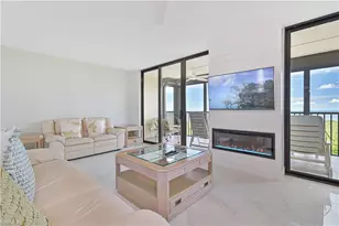 15 Bluebill Ave, Naples, FL 34108 - Photo 5