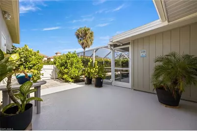 5128 York Ct, Cape Coral, FL 33904 - Photo 33