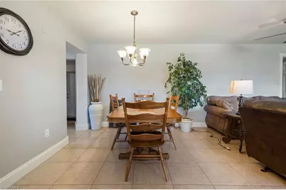 5128 York Ct, Cape Coral, FL 33904 - Photo 17