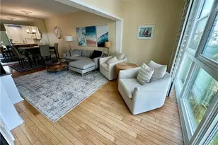 801 River Point Dr, Naples, FL 34102 - Photo 3