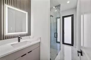 129 NE 12th Ct, Cape Coral, FL 33909 - Photo 21