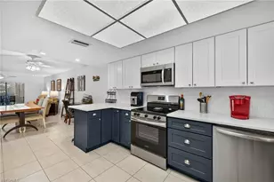 10022 Oxfordshire Ln, Fort Myers, FL 33908 - Photo 9