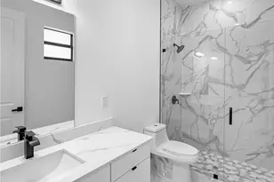 916 Sara Ave N, Lehigh Acres, FL 33971 - Photo 11