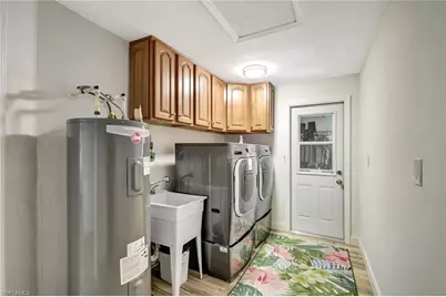 5301 SW 8th Pl, Cape Coral, FL 33914 - Photo 23