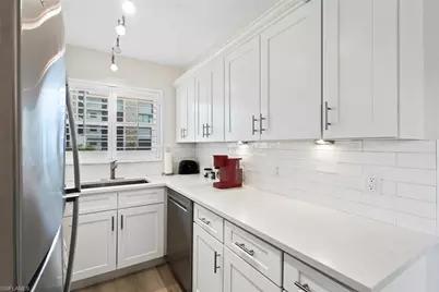 2900 Gulf Shore Blvd N #111, Naples, FL 34103 - Photo 13