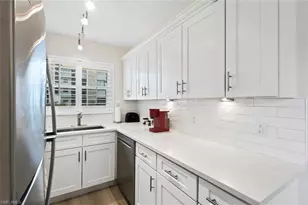 2900 Gulf Shore Blvd N, Naples, FL 34103 - Photo 13