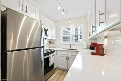 2900 Gulf Shore Blvd N #111, Naples, FL 34103 - Photo 15