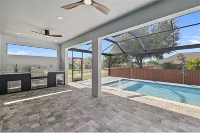 142 SW 33rd Pl, Cape Coral, FL 33991 - Photo 3