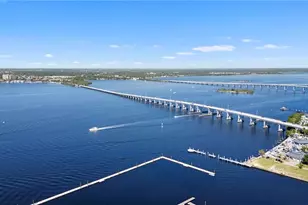 2090 W First St, Fort Myers, FL 33901 - Photo 11