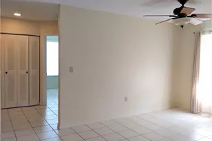 9265 Lake Park Dr, Fort Myers, FL 33919 - Photo 5