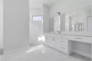 100 Zobora Cir, Fort Myers, FL 33913 - Photo 21