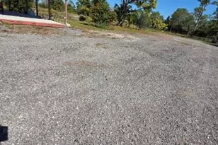 1860 Poinsettia Ave, Lehigh Acres, FL 33972 - Photo 21