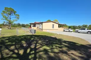 1860 Poinsettia Ave, Lehigh Acres, FL 33972 - Photo 13