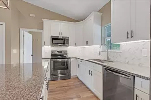 8117 Breeze Dr, North Fort Myers, FL 33917 - Photo 9