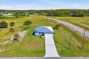 8002 Mill Ct, Labelle, FL 33935 - Photo 3