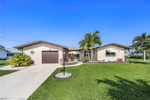 425 Pinecrest Ct, Cape Coral, FL 33904 - Photo 7