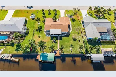 425 Pinecrest Ct, Cape Coral, FL 33904 - Photo 37