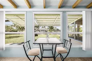 425 Pinecrest Ct, Cape Coral, FL 33904 - Photo 17