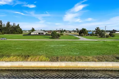 2804 NW 46th Ave, Cape Coral, FL 33993 - Photo 5
