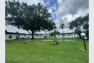 42 Temple Ct, Lehigh Acres, FL 33936 - Photo 11