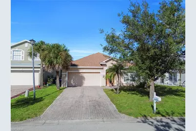 8125 Silver Birch Way, Lehigh Acres, FL 33971 - Photo 35