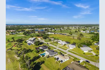 33 Golfview Pl, Rotonda West, FL 33947 - Photo 37
