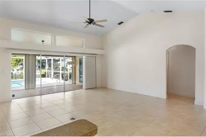 422 SE 12th Ct, Cape Coral, FL 33990 - Photo 11