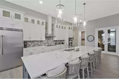 1812 Lagoon Ln, Cape Coral, FL 33914 - Photo 11
