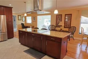 5688 Arvine Cir, Fort Myers, FL 33919 - Photo 5