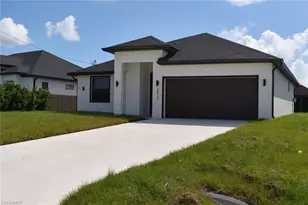 3813 25th St SW, Lehigh Acres, FL 33976 - Photo 3
